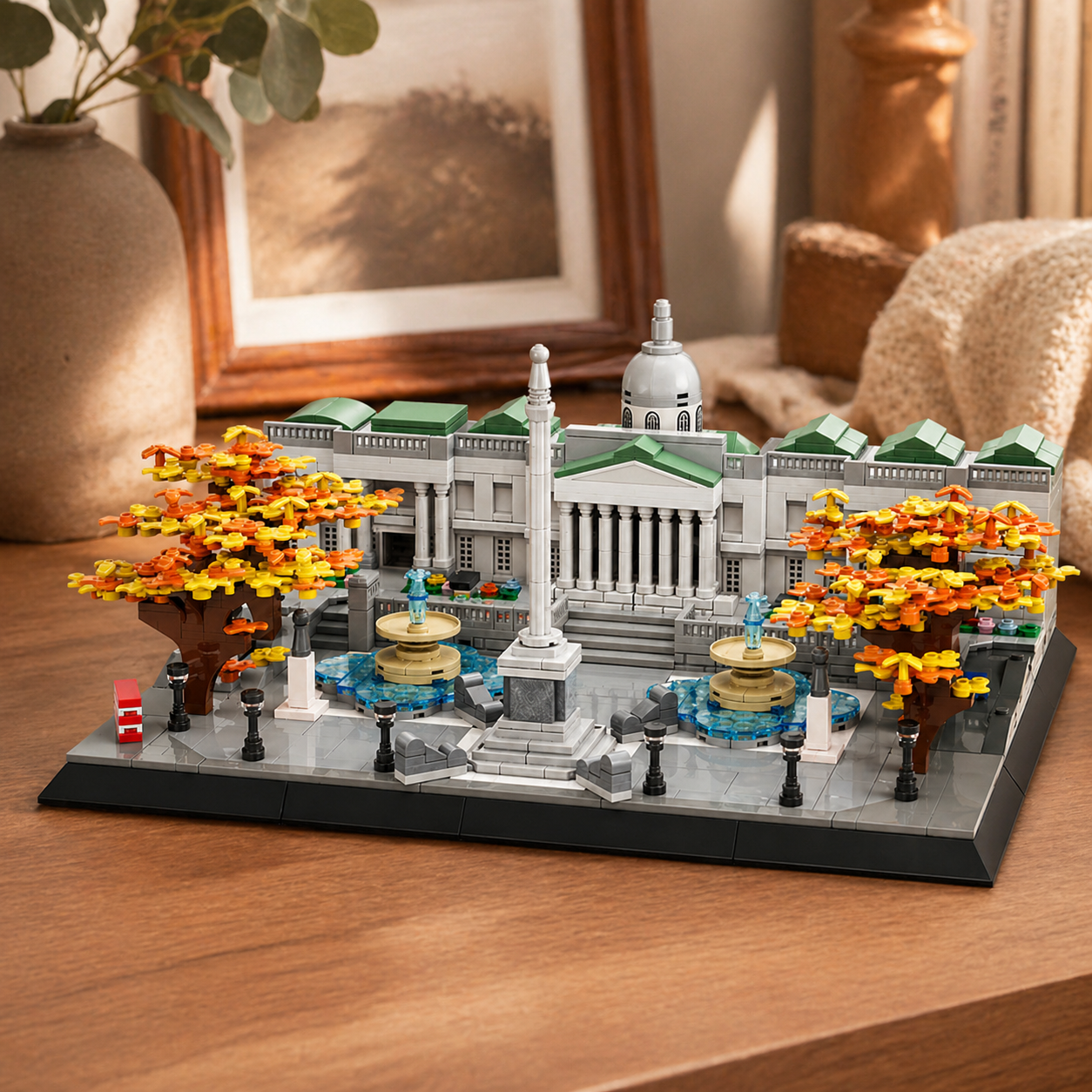 Trafalgar Square 1245-Piece Building Blocks Set