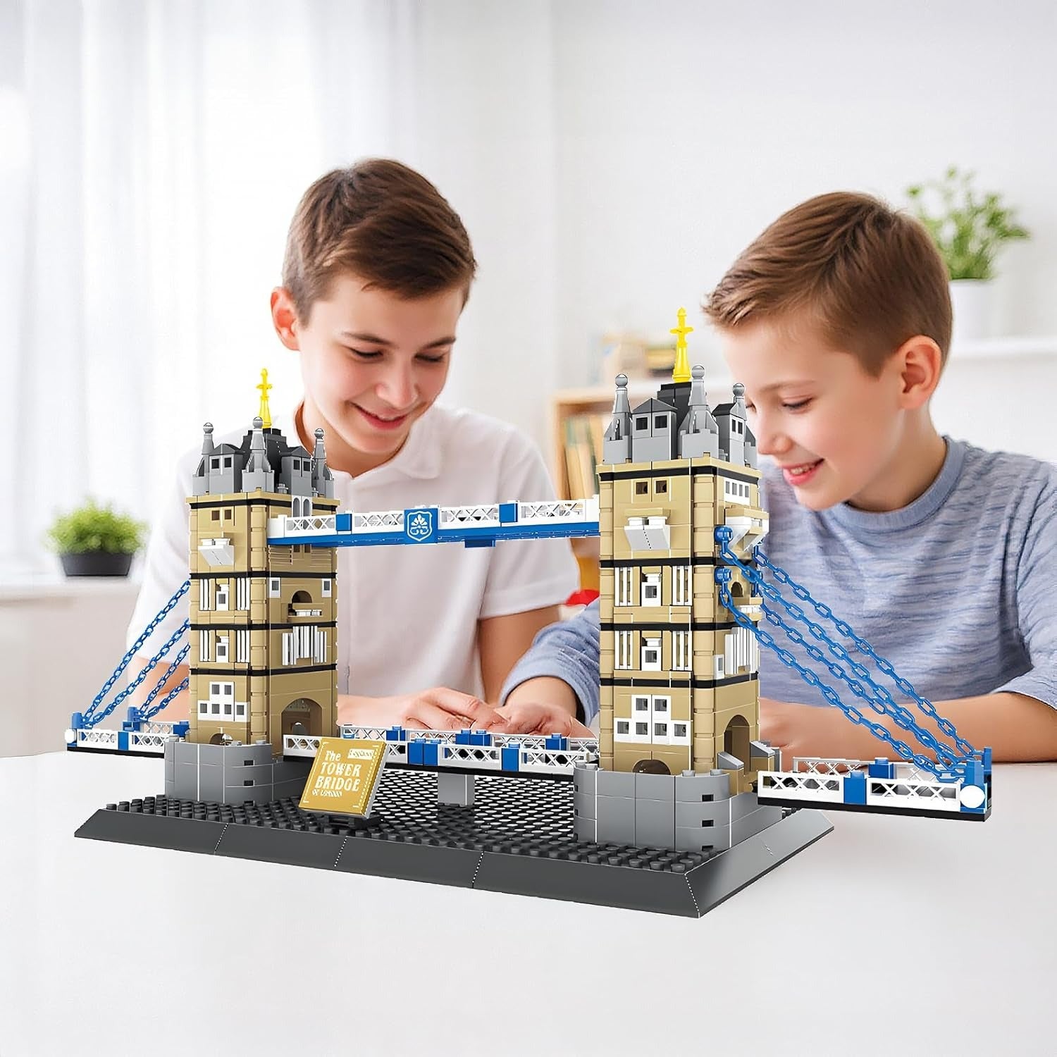 London Bridge Building Blocks Model Set
